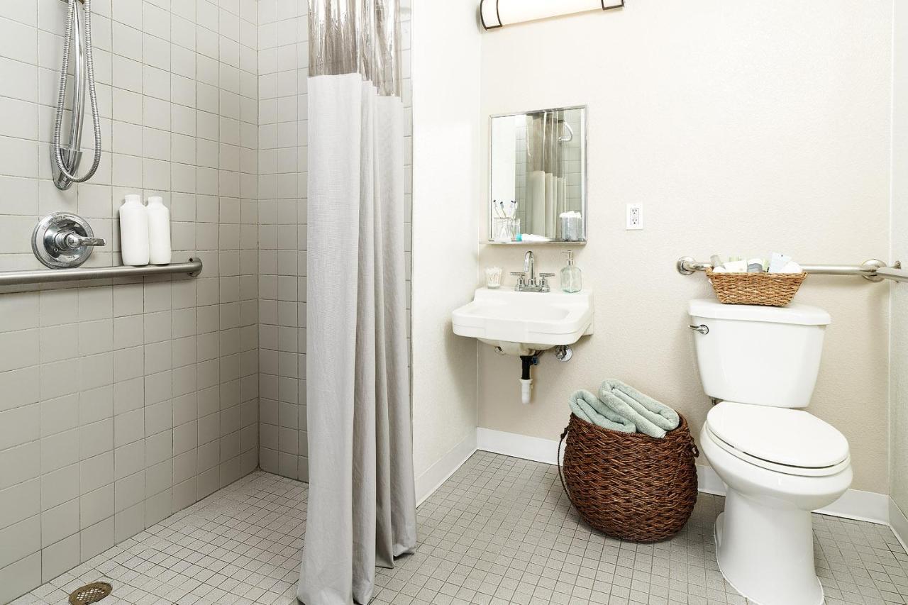 Intown Suites Extended Stay Dallas Tx - Medical Center Экстерьер фото