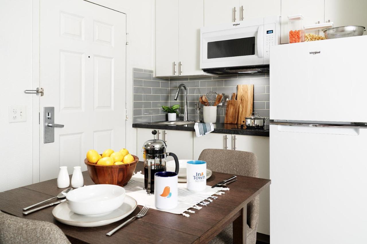 Intown Suites Extended Stay Dallas Tx - Medical Center Экстерьер фото